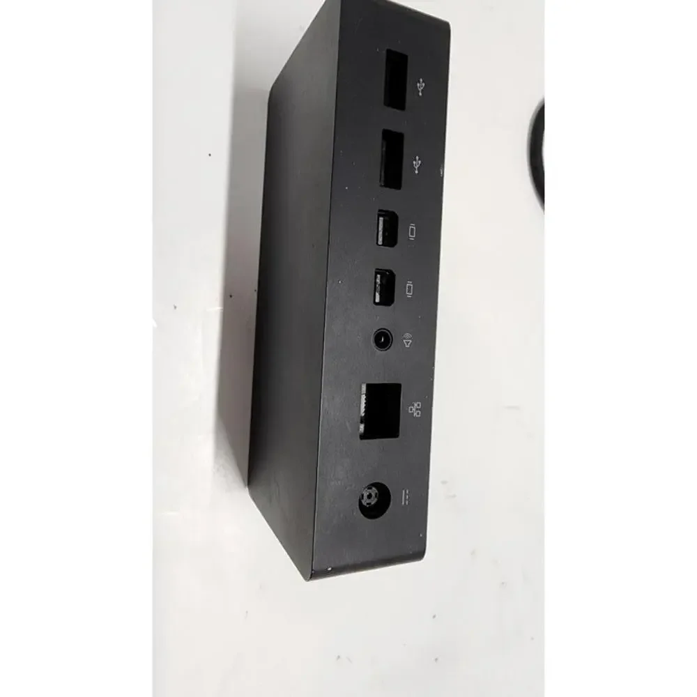 EUC Microsoft 1661 Docking Station for Surface Pro 3 & 4 Model - Black